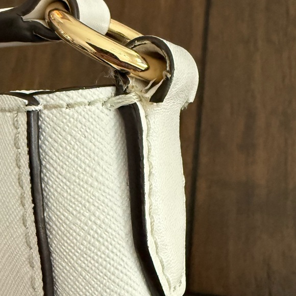 Michael Kors Jet Set Travel Small Messenger Bag - Picture 10 of 12